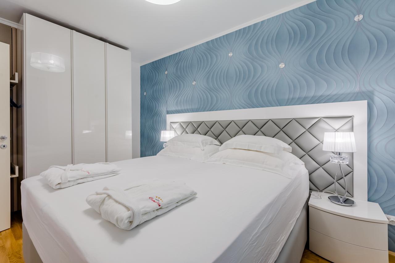Apartments Villa Camellia - Adults Only Supetar Εξωτερικό φωτογραφία