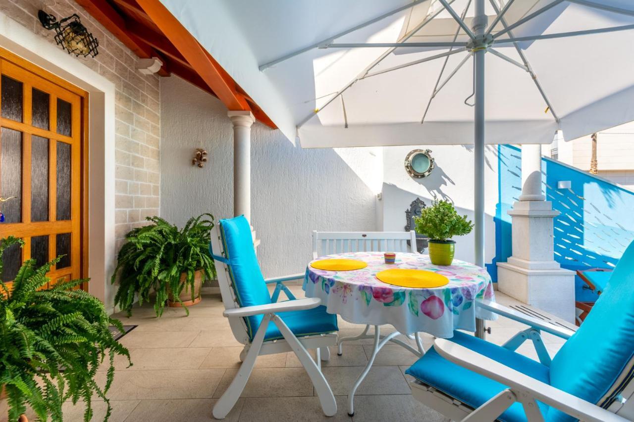 Apartments Villa Camellia - Adults Only Supetar Εξωτερικό φωτογραφία
