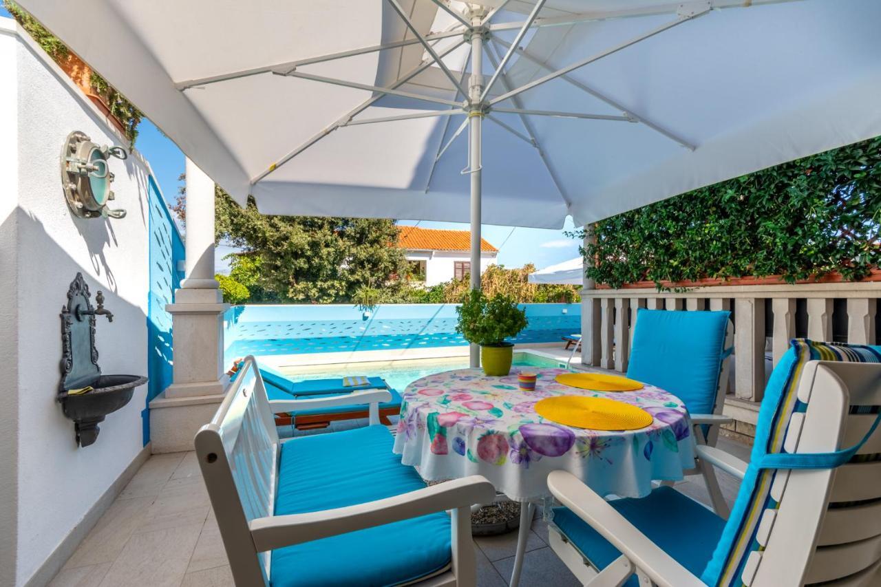 Apartments Villa Camellia - Adults Only Supetar Εξωτερικό φωτογραφία